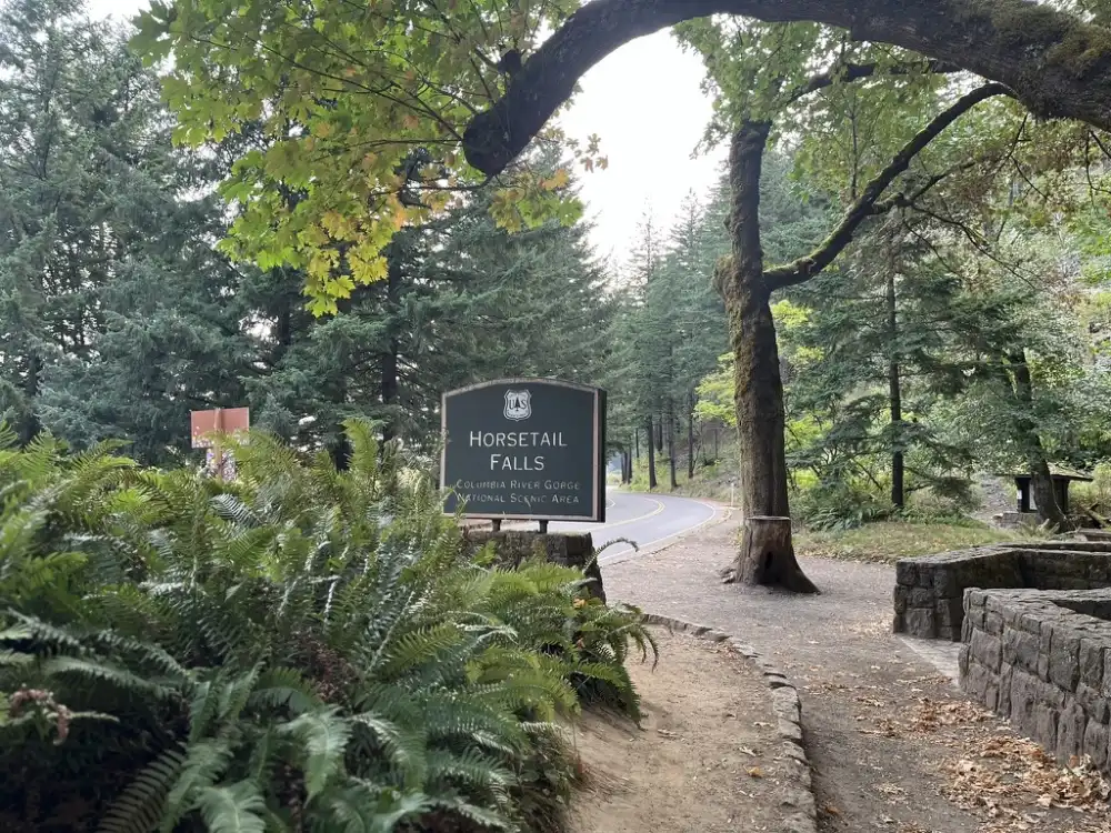 Horsetail Falls sign
