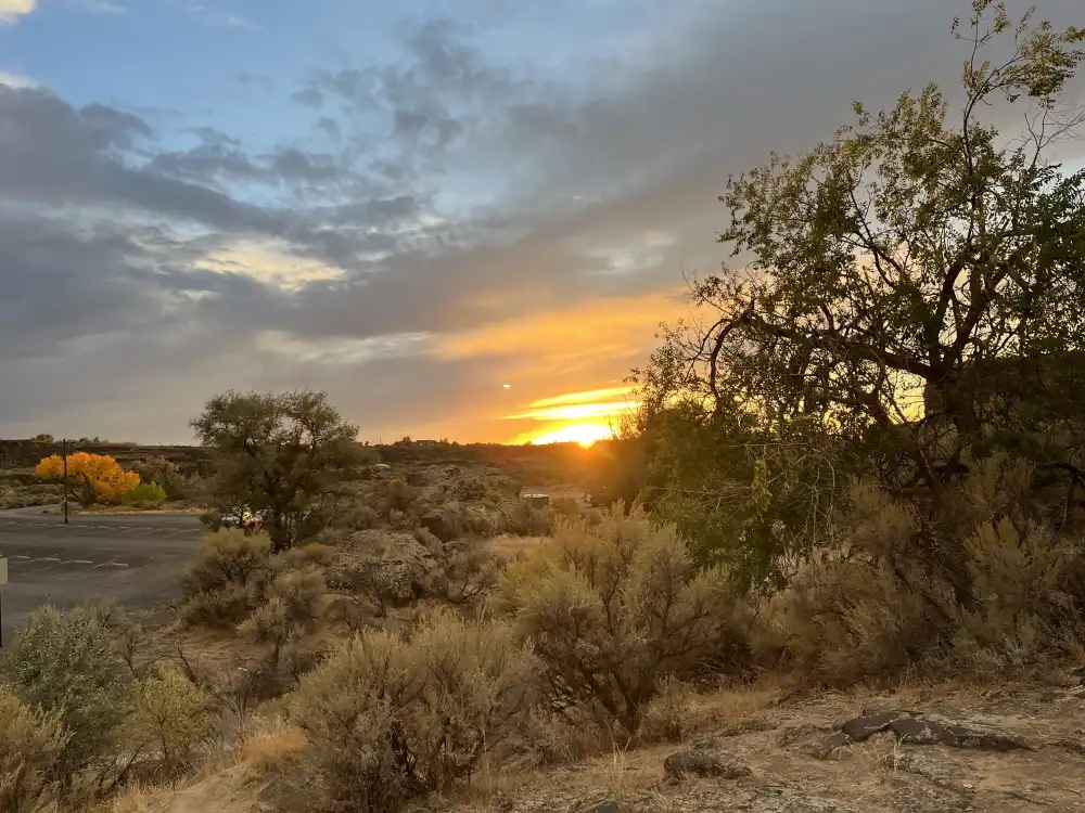 sunset at Shoshone Falls